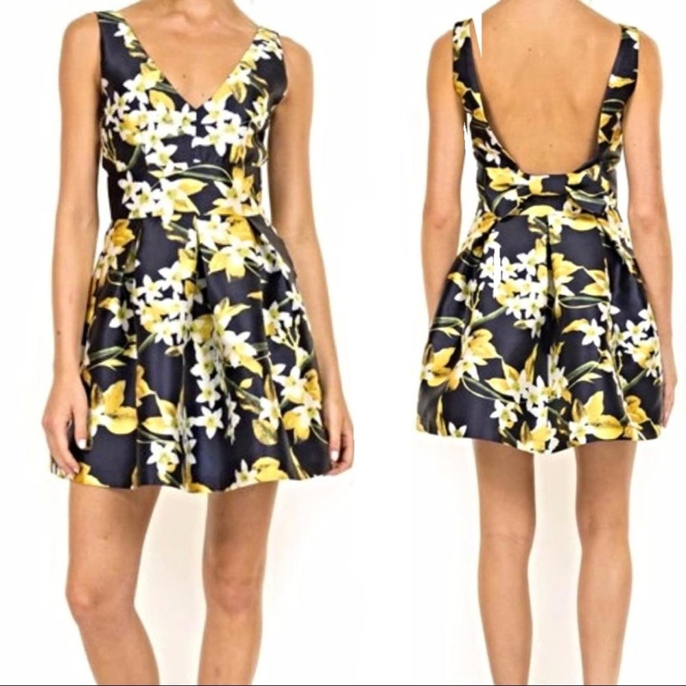 Luxxel Navy Yellow White Floral Fit & Flare Bow Back Dress Medium - Picture 12 of 12